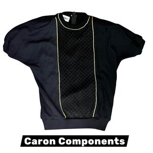 “Bold vintage vibes ✨ Black & gold Caron Components sweater — Size Small🖤💛”